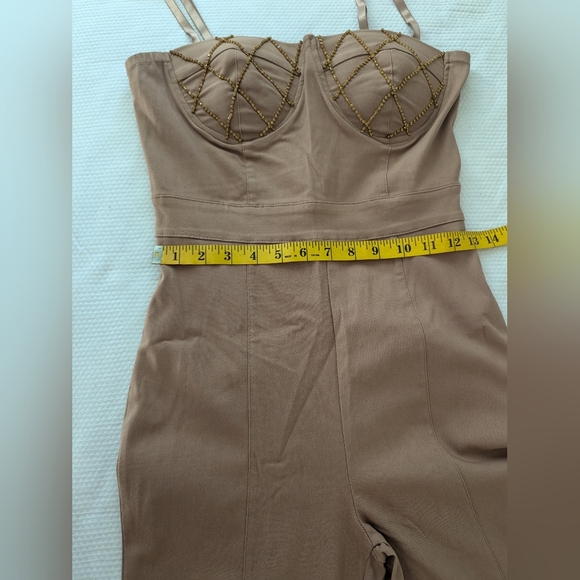 Haute Monde Bodycon Built-In Bra Jumpsuit Peach-pink Color. - Picture 7 of 11